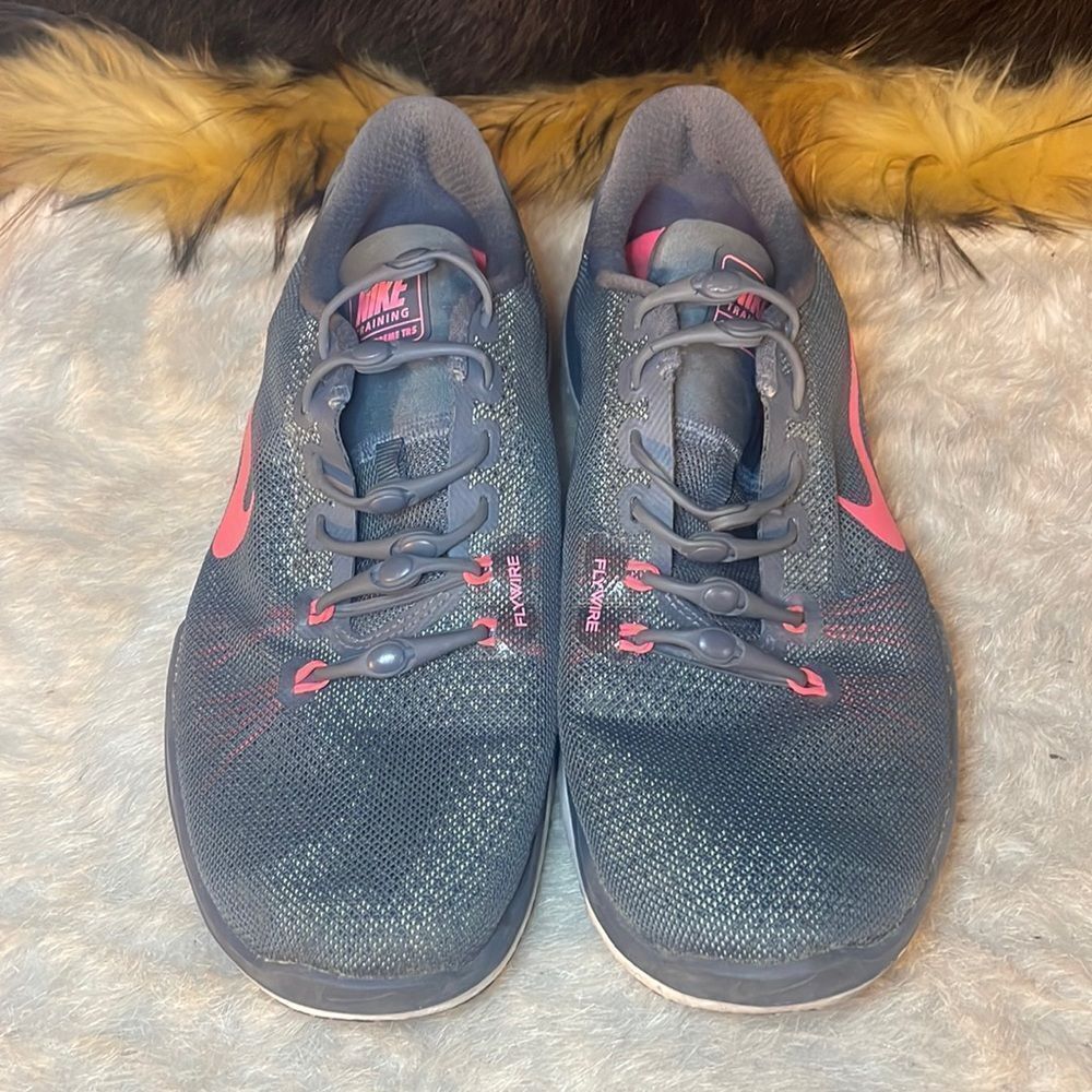 Nike shoes 9 (1700)